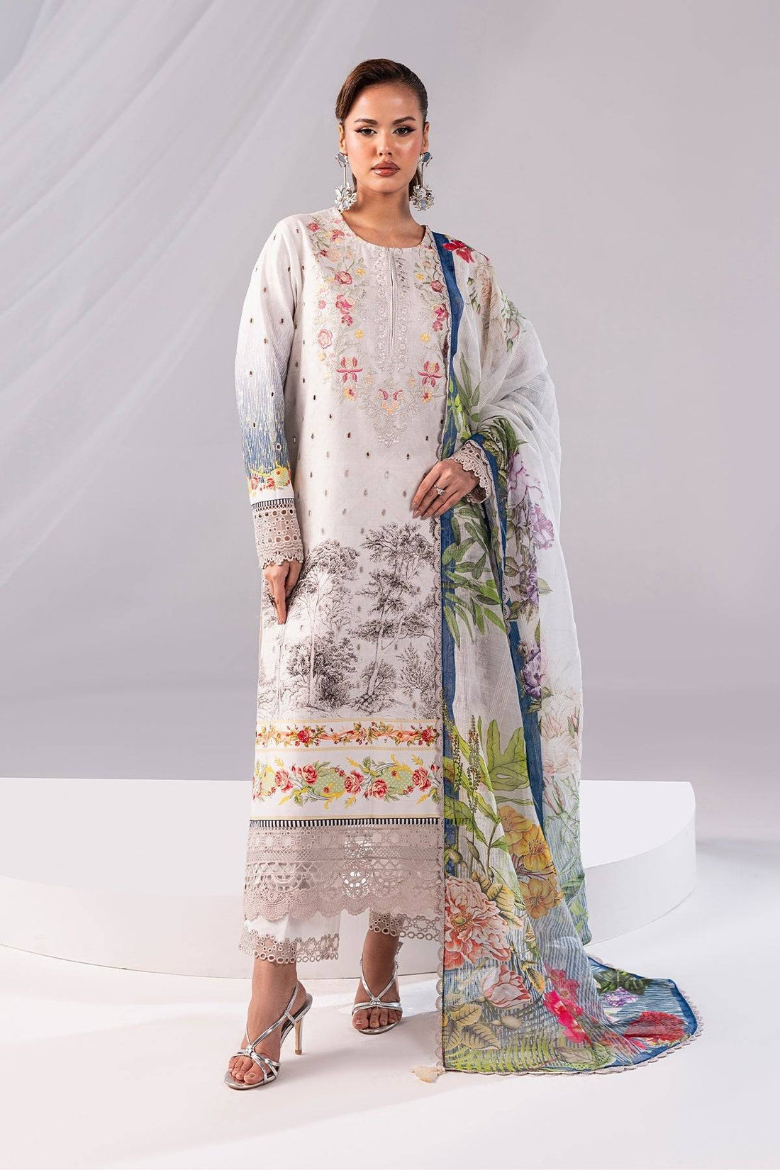 Imrozia Premium | Noor 25 | SP-56 ZAREEFA - Pakistani Designer Dress - by Imrozia Premium | Type: Ladies Clothes - 100% Original at Saira Sultan