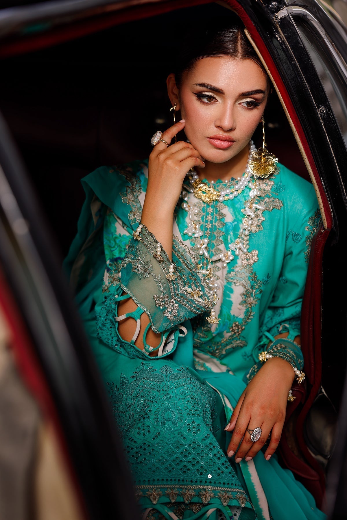 Charizma | Naranji Lawn 25 | CT5-15 L Teal Green Lawn