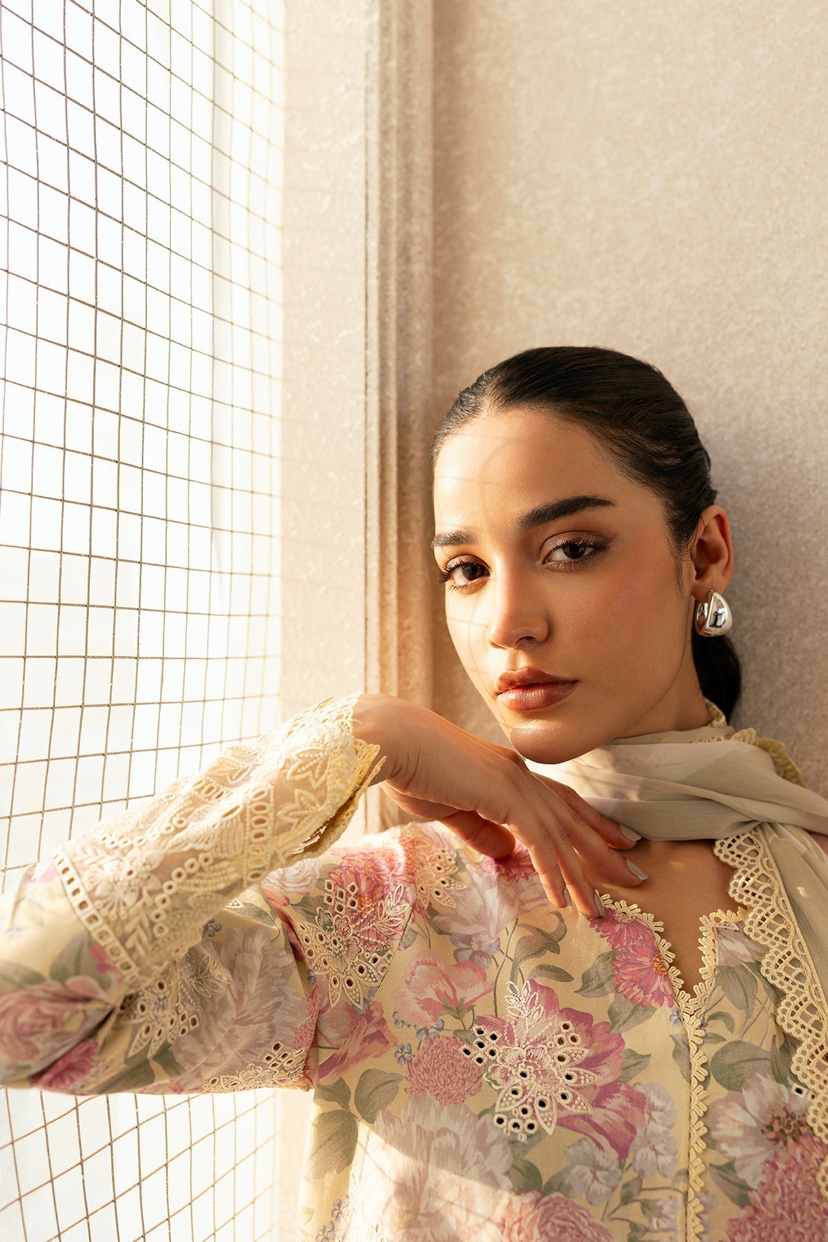 Afrozeh | Day Break | Glow Streaked L Ivory Lawn