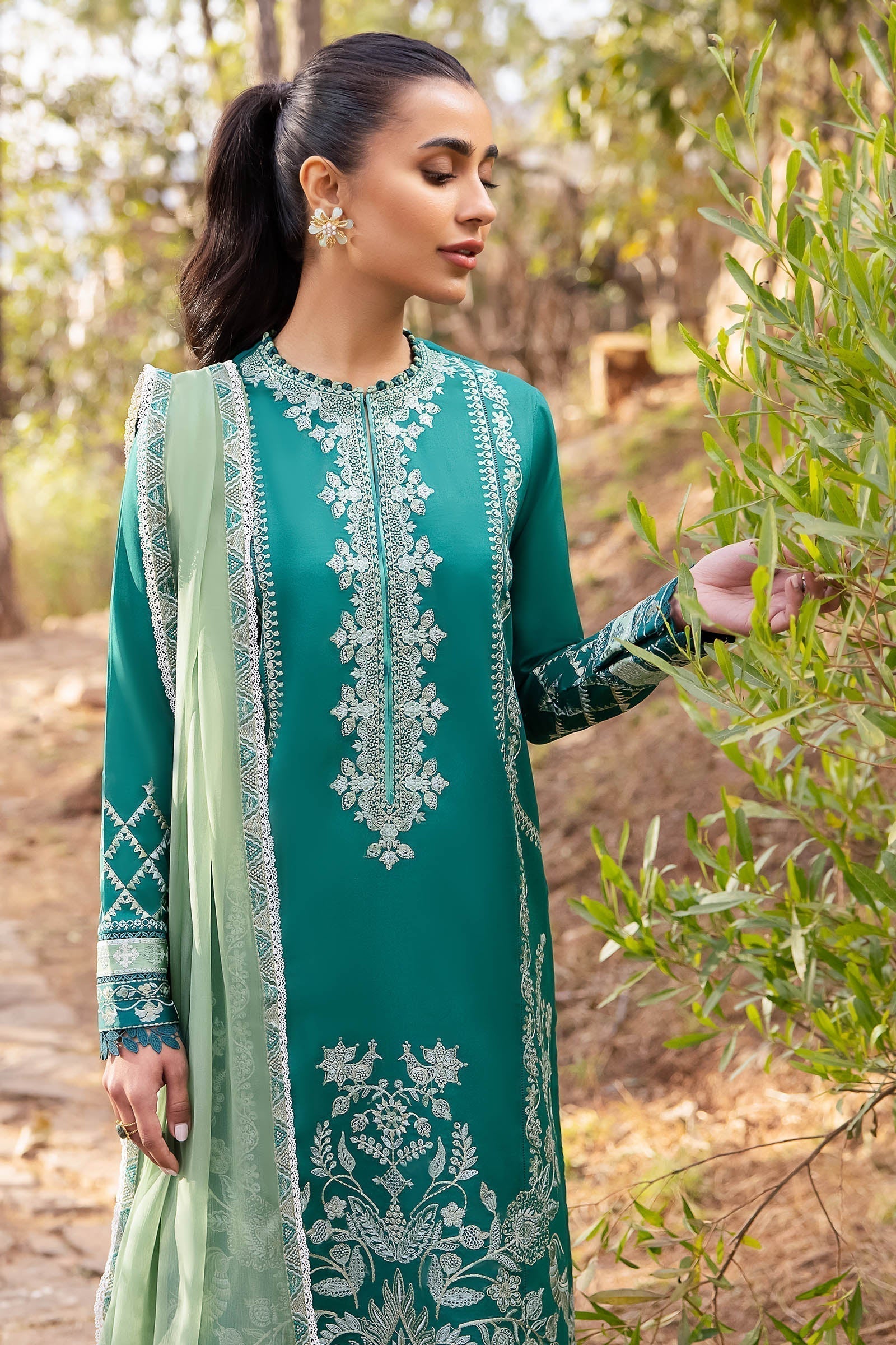 Zaha | Lawn 24 | VEJAH (ZL24-11 B) -  Zaha Luxury -  Saira Sultan